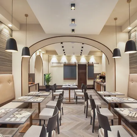 Solo Experience Hotel-2
